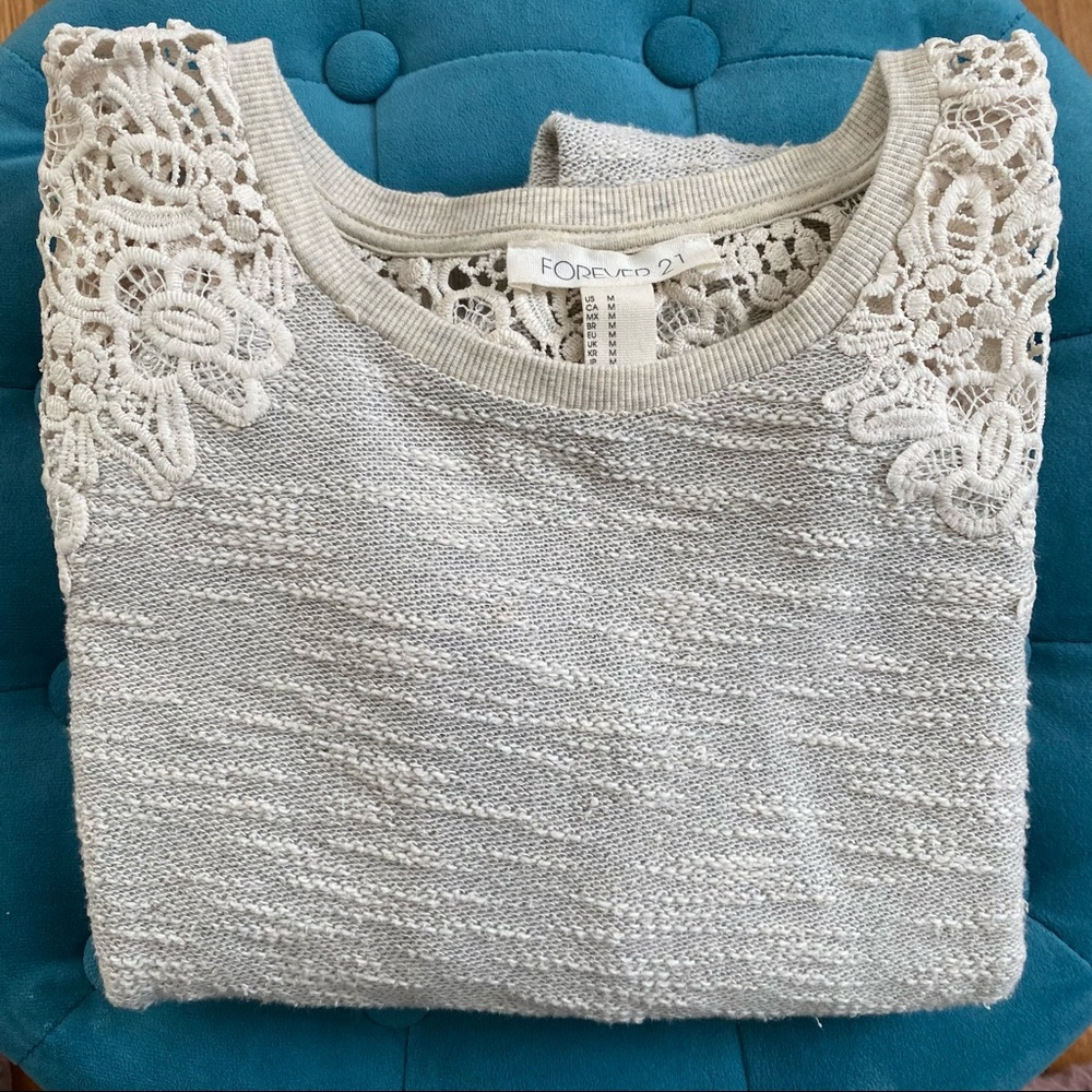 EUC gray sweatshirt with crochet shoulders and back
